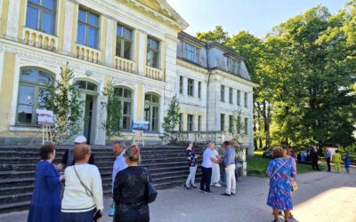 Atkalredzēšanās ar skolas biedriem